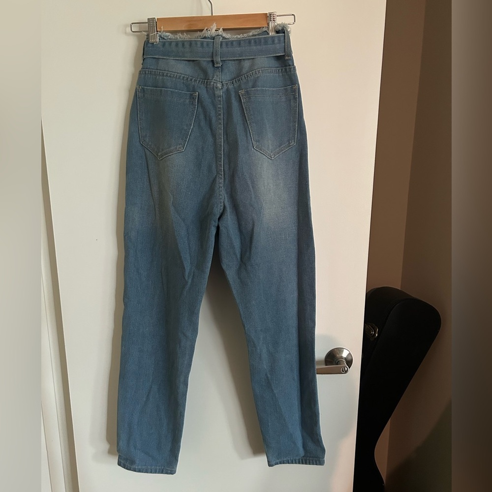 Blue Jeans with Belted Waist - Picture 2 of 3